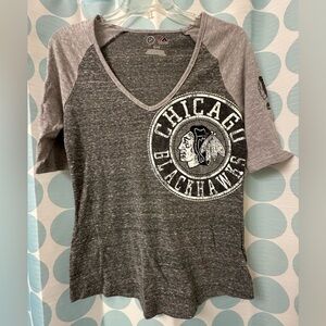 Chicago Blackhawks Half-Sleeve Shirt, Gray/Black, 
Size Medium